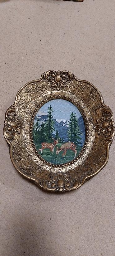 Gobleni: Na prodaju stari gobleni (4 sa ramovima i 2 bez ramova). Četvrti — 8