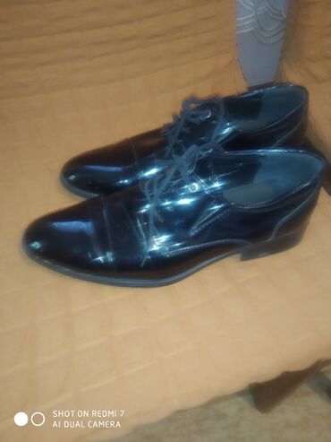 kişi otaq şap şapları: Kişi klassik ayaqqabısı – IM.PERIA brendi - Rəng: qara, yüksək