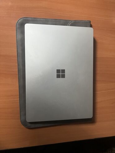 плоншет: Ноутбук, Microsoft Surface, 13.5 ", Для несложных задач