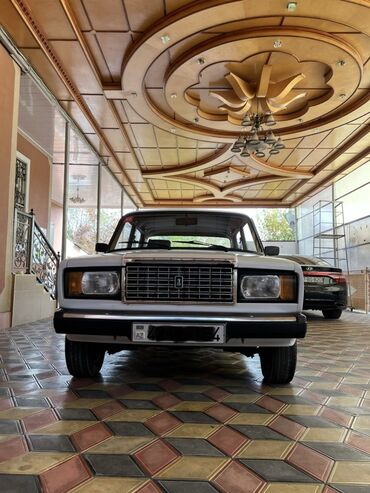 VAZ (LADA): VAZ (LADA) 2107: 1.6 l | 2009 il 58000 km Sedan — 4