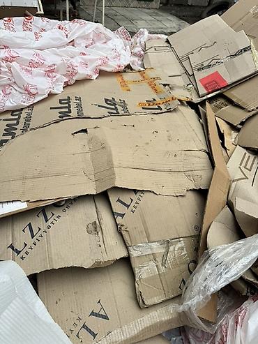 mexmer parca: Karton və polietilen materiallar toplusu - Böyük ölçülü dalğalı — 1