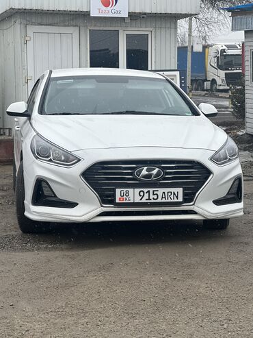 спортивный автомобиль: Hyundai Sonata: 2017 г., 2 л, Автомат, Газ, Седан