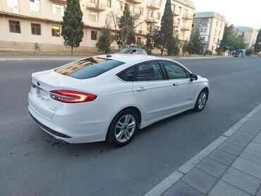 Ford: Ford Fusion: 2 l | 2017 il 128000 km Sedan — 6
