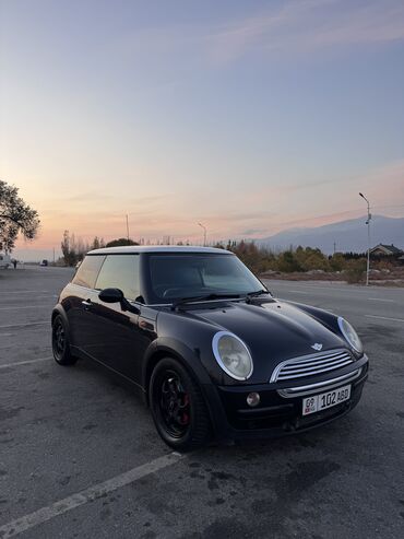 лёгкий грузовой транспорт: Mini Cooper: 2003 г., 1.6 л, Механика, Бензин, Хэтчбэк