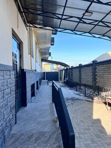 1 комнатная студия: 2 комнаты, 60 м², Индивидуалка, 4 этаж, Дизайнерский ремонт