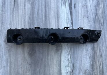 Крылья и комплектующие: Крепление крыла Переднее левое Nissan, 2021 г., Б/у, Оригинал — 2