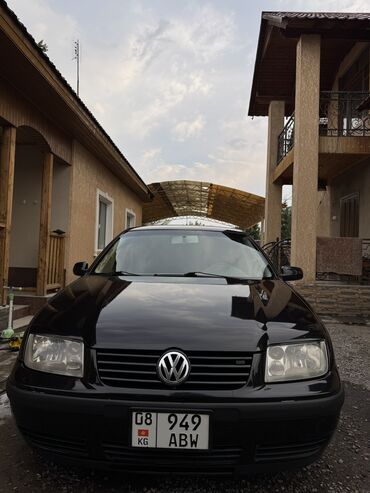 Volkswagen: Volkswagen Bora: 2002 г., 2 л, Механика, Бензин, Седан — 6