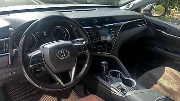 xv70: Toyota Camry: 2017 г., Автомат, Бензин, Седан — 4