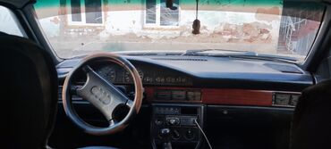 машина срочный: Audi S3: 1990 г., 2.3 л, Механика, Бензин, Седан