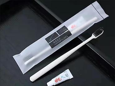 Гигиена и ароматизаторы: Набор одноразовых дорожных принадлежностей для ухода за полостью рта — 8