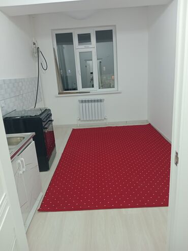 Долгосрочная аренда квартир: 3 комнаты, С мебелью частично — 1