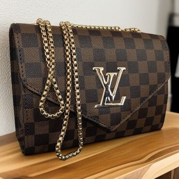 xyz torbe zenske: Shoulder bag, Louis Vuitton, Material: Faux leather