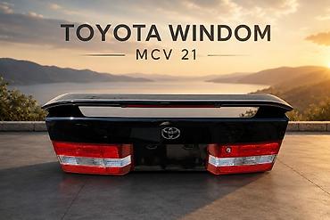 спойлер виндом: Крышка багажника Toyota, 2001 г., Б/у, Оригинал — 1