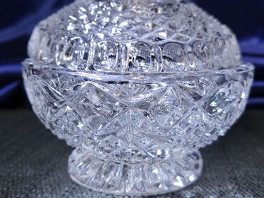 Ostalo posuđe: Kristalna nova posuda za secer iz 70,80ih. Kristalna posuda,pun — 3