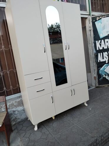 Dolablar: Yeni, Açılan, 3 qapılı Düz dolab, Dolab-asılqan, Türkiyə -da lalafo.az — 6 Dolablar: Yeni, Açılan, 3 qapılı Düz dolab, Dolab-asılqan, Türkiyə — 6