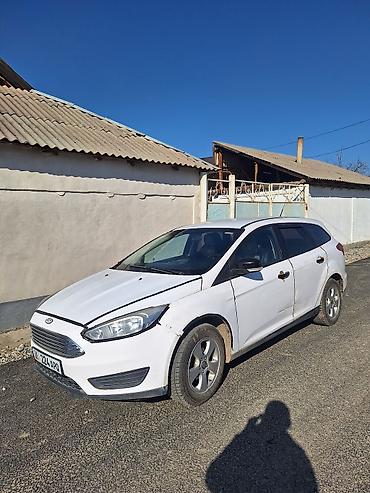 Ford: Ford Focus: 2015 г., 1.6 л, Механика, Бензин, Хэтчбэк — 9