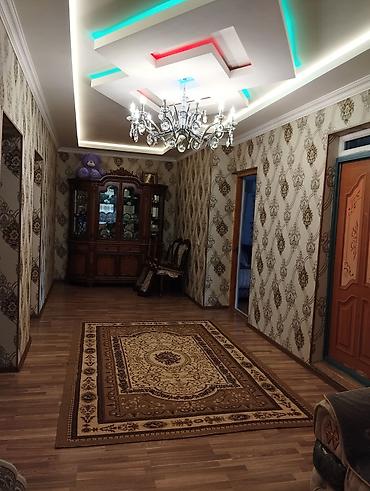 Həyət evləri və villalar: Sumqayit seheri Corat qesebesinde Cume mescidinin yaxınlığında, (12 ve — 5