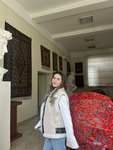 sumqayıt part time iş: Resim muellimi Dizayner - Akademik bilik seviyesinde Ali ve heveskar