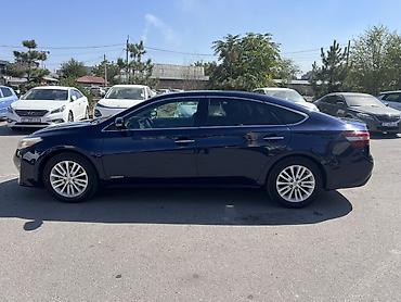 вмятина: Toyota Avalon: 2013 г., 2.5 л, Вариатор, Гибрид, Седан — 3