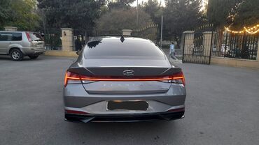 Hyundai: Hyundai Elantra: 2 l | 2021 il Sedan — 6
