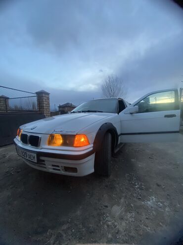 усилитель с колонками: BMW 320: 1991 г., 2 л, Механика, Бензин, Седан