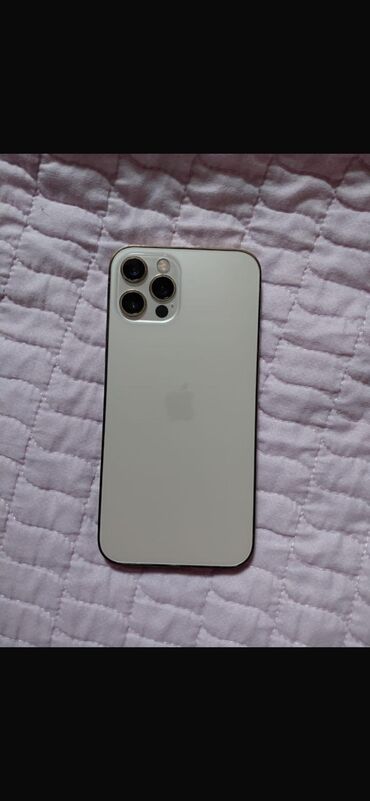 ремонт iphone 12: IPhone 12 Pro, Б/у, 128 ГБ, Золотой, 70 %