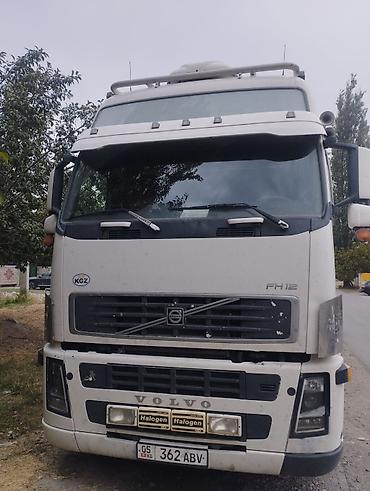 volvo косой: Тягач, Volvo, 2005 г., Тентованный — 1