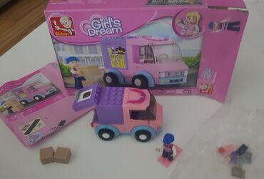 barbi haljine za devojcice: SLUBAN kockice, Girl's dream, set kamion sa figuricom, kamion je oko