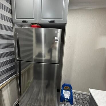 Uzunmüddətli kirayə mənzillər: Kirayə mənzil – Həzi Aslanov metrosunun çıxışı, KFC-nin qarşısı — 10