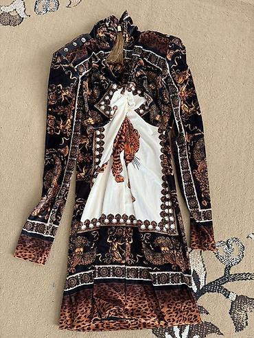 mexmer parca: Ziyafət donu, Mini, Versace — 8