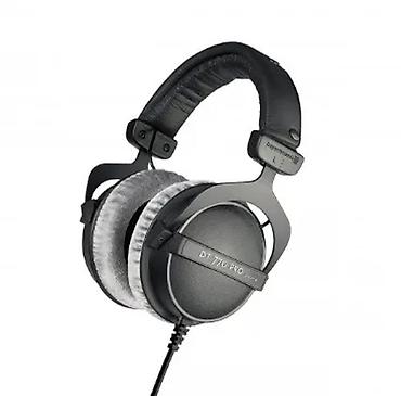 qulaq: Beyerdynamic DT 770 PRO 32 Ohm – Qapalı tip professional studiya — 1
