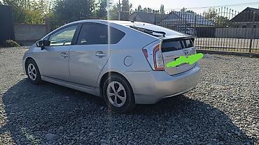 geely 2018: Toyota Prius: 2015 г., 1.8 л, Автомат, Гибрид, Хэтчбэк — 4