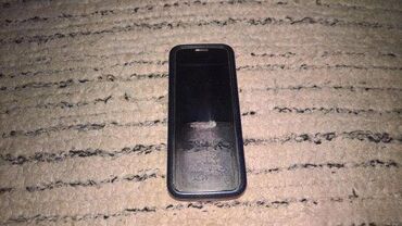 Nokia: Nokia 7610 — 2