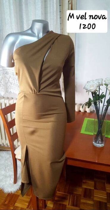 Haljine: Sve po 750 haljine Novee — 5