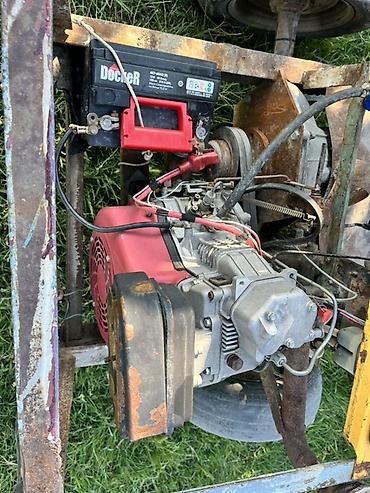 Traktorlar: Özəldən hazırlanmış mini traktor/bağ traktoru. Texniki xüsusiyyətlər — 8