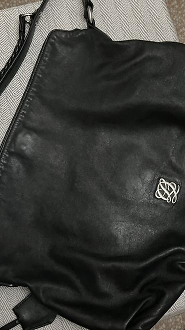 Классические сумки: Сумка-хобо Louis Quatorze из черной гладкой кожи. Особенности: - — 10