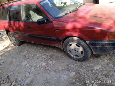 Volkswagen: Volkswagen Passat: 1992 г., 1.8 л, Механика, Бензин, Универсал