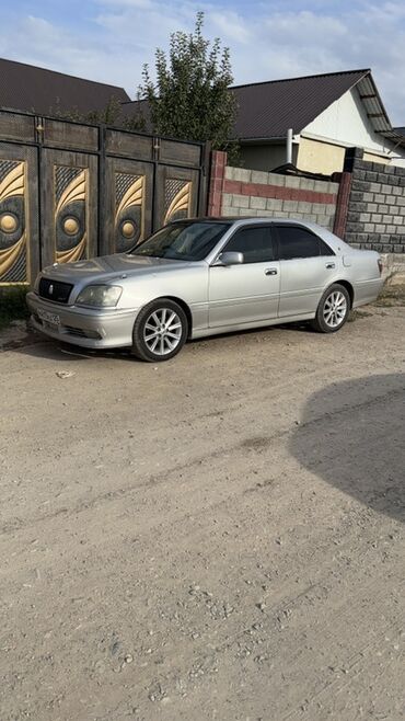 купить набор ключей форсе: Элегантный седан Toyota Crown Athlete серебристого цвета