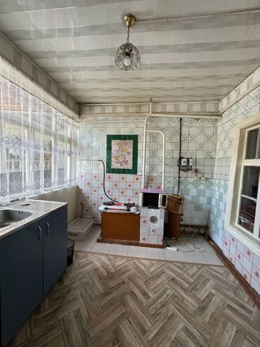 Продажа домов: Дом, 200 м², 8 комнат, Собственник, Косметический ремонт — 12