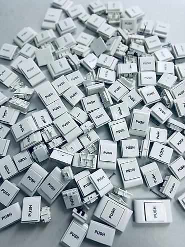 Описание товара Накладная кнопка выхода «PUSH» — это надежный и