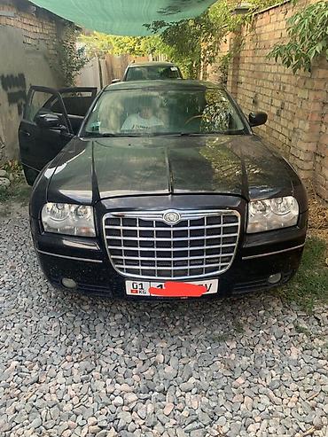 Chrysler 300C: 2005 г., Седан