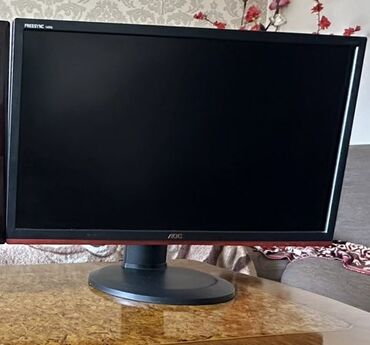 Monitorlar: 144 Hz. 1 ms (Yaxsi vezyetdedir olu piksel yoxdu ozum istifade etmisem