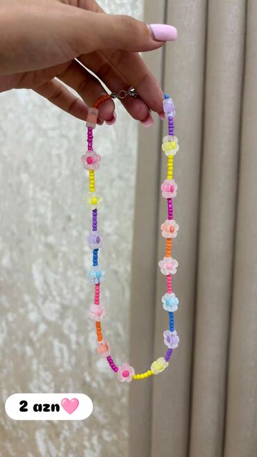 Boyunbağılar: Rəngarəng muncuq əl işi boyunbağılar. ətraflı məlumat və çatdırılma — 2