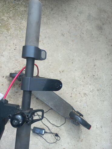 Elektrikli samokatlar: Xiaomi elektrik skuter - Marka/model: Xiaomi (qatlanan elektrik -da lalafo.az — 6 Elektrikli samokatlar: Xiaomi elektrik skuter - Marka/model: Xiaomi (qatlanan elektrik — 6