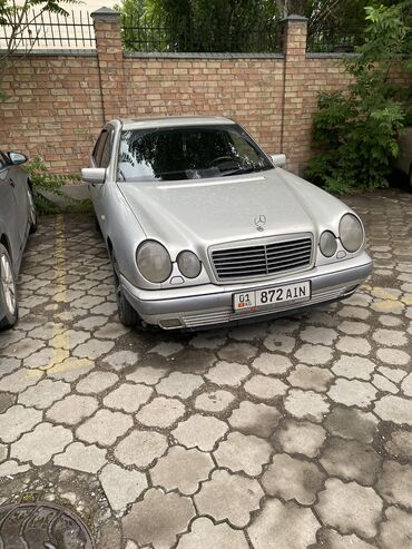 авто 210: Mercedes-Benz 230: 1996 г., 2.3 л, Автомат, Газ, Седан