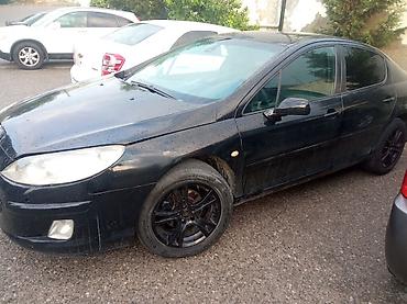 e39 guzgu: Peugeot 407, sedan, qara rəng. - Kuzov: 4 qapı, qara tünd şüşələr — 3