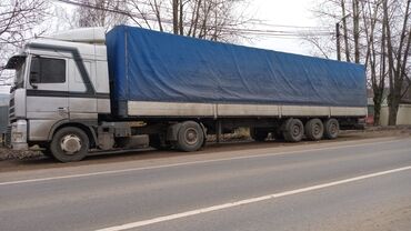 курук прицеп: Тягач, DAF, 2001 г., Тентованный