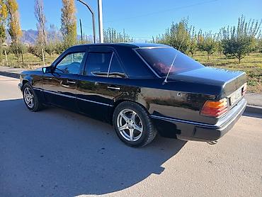 мерседес бенц с: Mercedes-Benz E-Class: 1991 г., 2.2 л, Механика, Бензин, Седан — 4