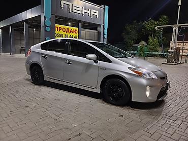 prius tuning: Toyota Prius: 2015 г., 1.8 л, Вариатор, Гибрид, Хэтчбэк — 3
