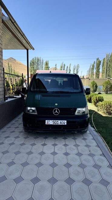 взять машину в рассрочку: Mercedes-Benz Vito: 2001 г., 2.2 л, Механика, Дизель, Минивэн